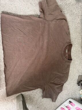 Hollister Brown Cropped Tee